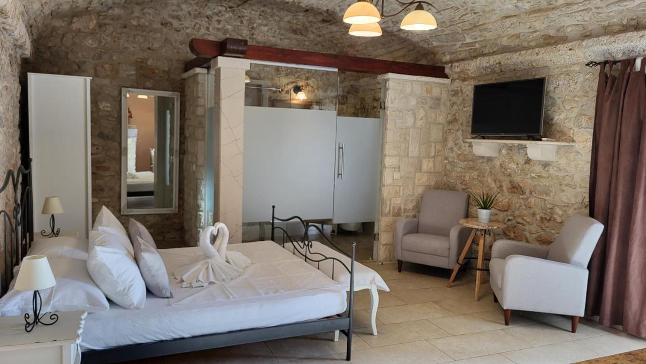 Stone House Apartment Didini Dvori Lumbarda Esterno foto