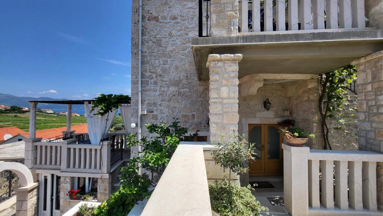 Stone House Apartment Didini Dvori Lumbarda Esterno foto
