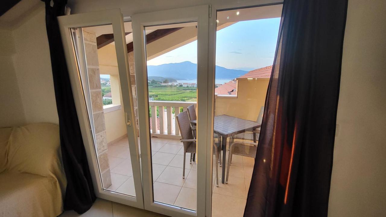 Stone House Apartment Didini Dvori Lumbarda Esterno foto