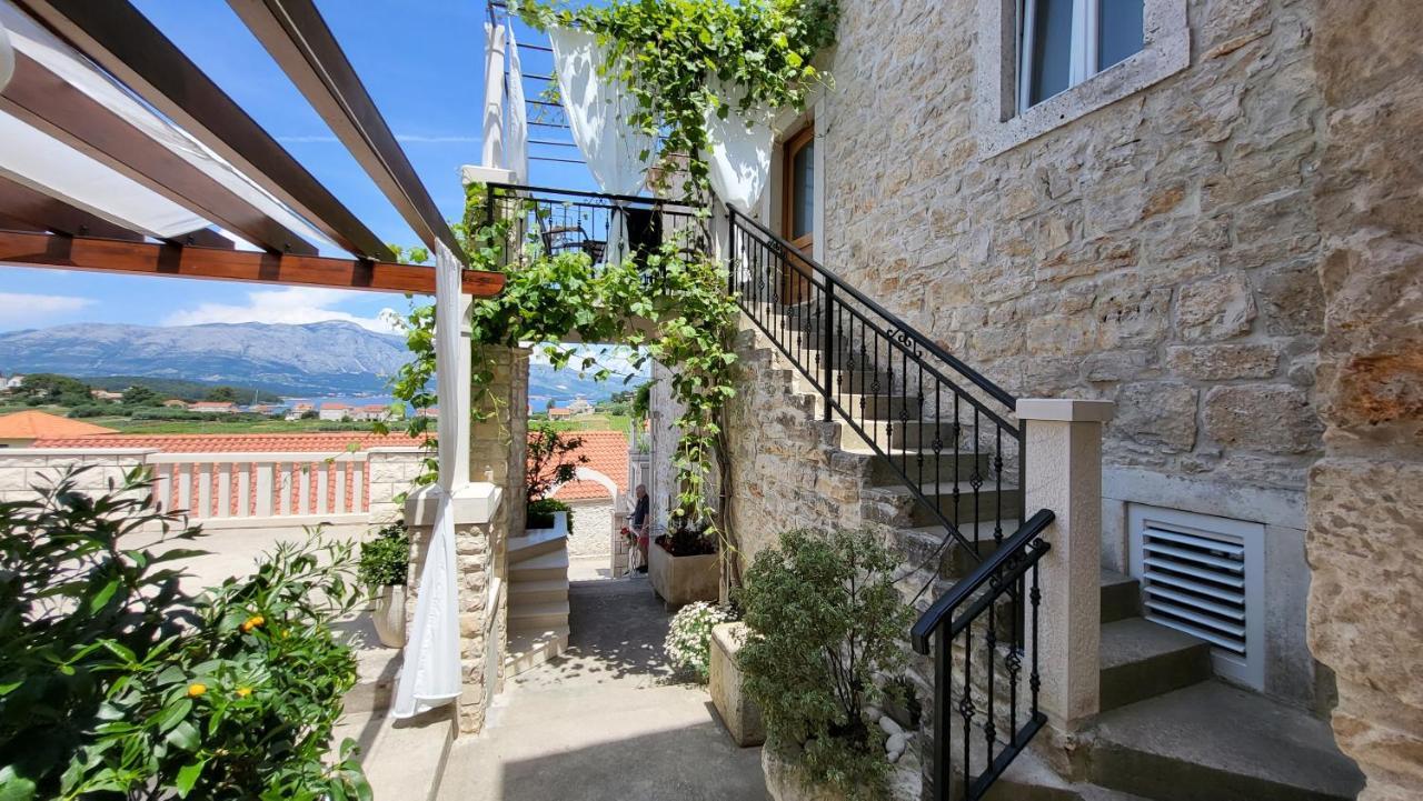 Stone House Apartment Didini Dvori Lumbarda Esterno foto